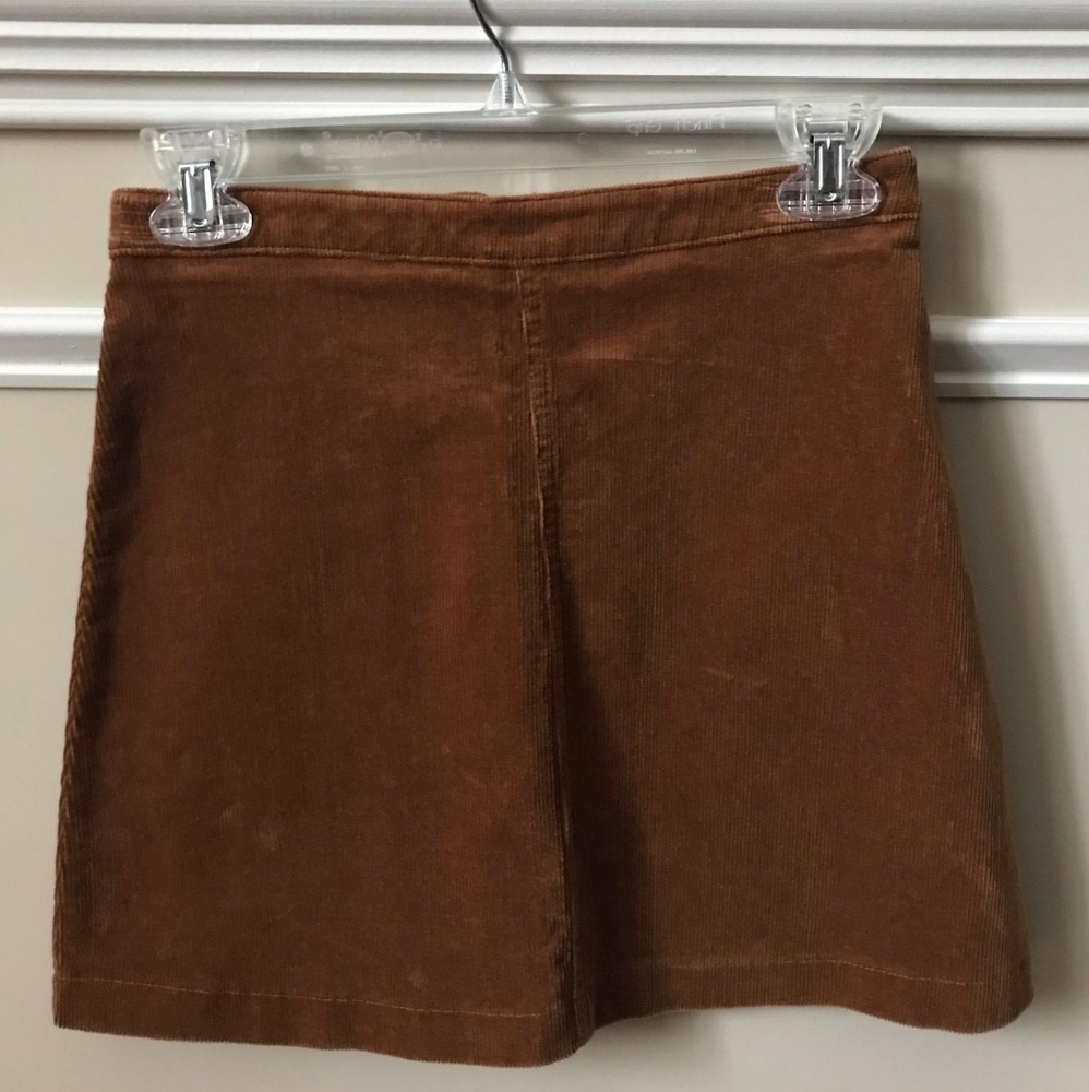 Skirt - Picture 2 of 2